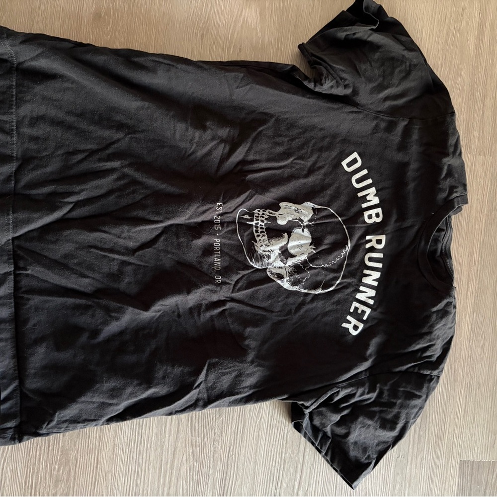 Sleek Black Men's Short Sleeve Tee